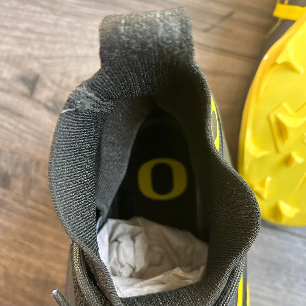 Nike Oregon Ducks PE Football Cleats Men’s 14W NEW